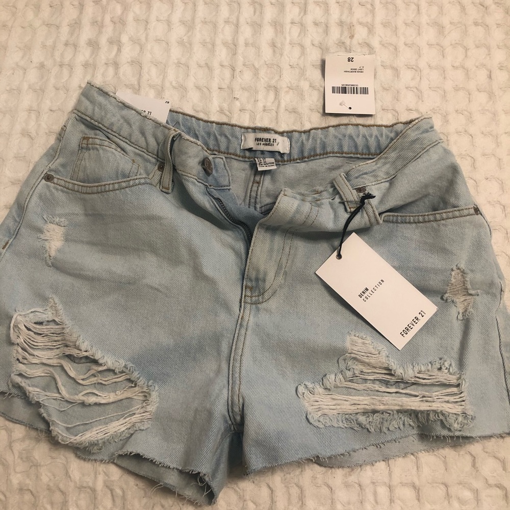 Forever 21 jean shorts size 28 NWT